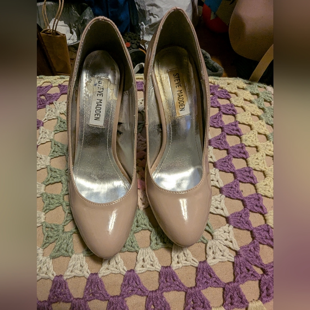 Steve Madden Women's Nude Pumps